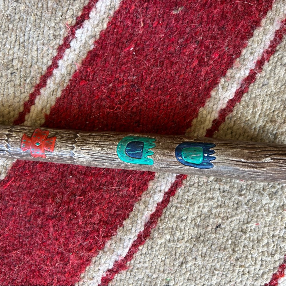 Handcrafted ceramic vintage tomahawk with Colorful Accents decorative - Picture 7 of 11